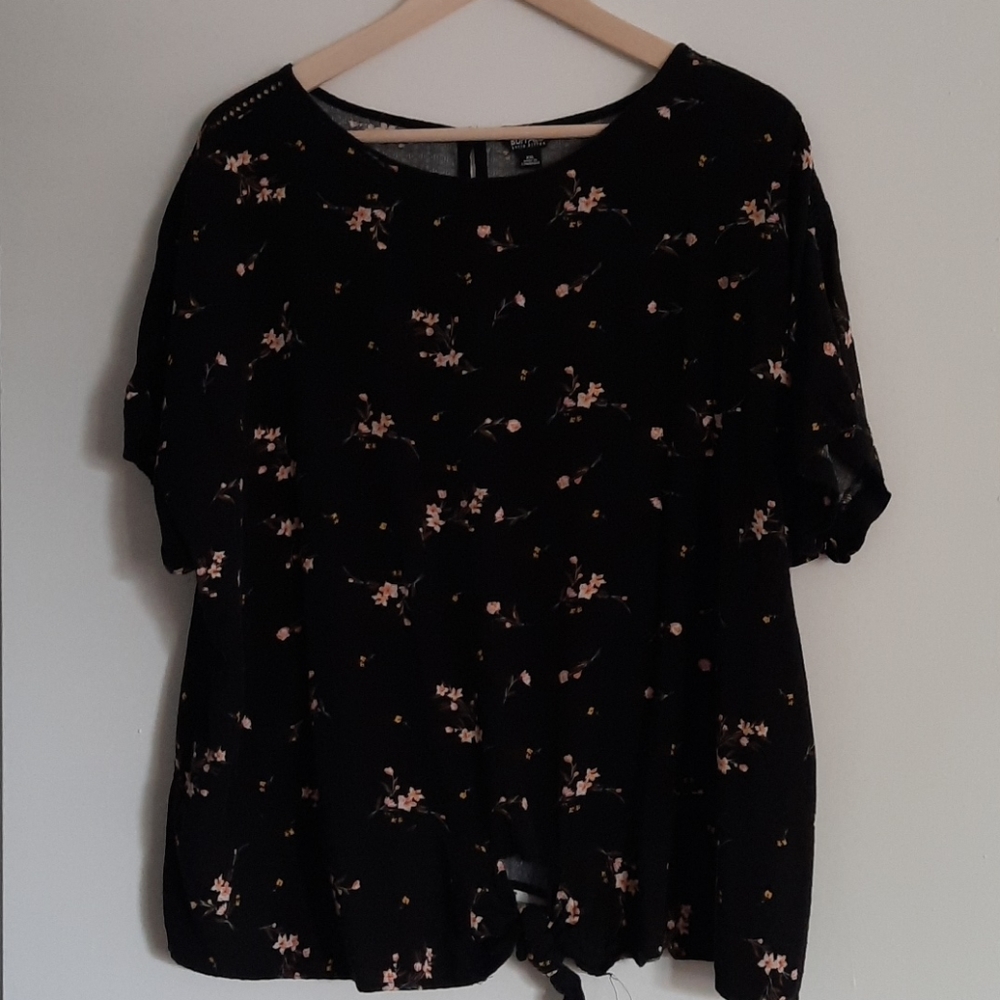 Buffalo David Biitton Floral Black Top sz XXL